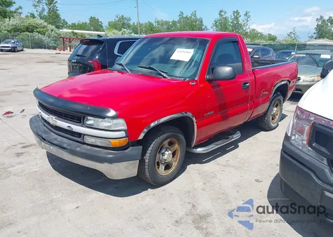 2000 Chevrolet Silverado 1500 from USA, damaged, VIN 1GCEC14W0YZ154863